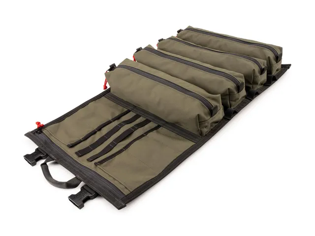 tekton-mtr4-tool-roll-green-red-otr00008-made-in-usa image 1