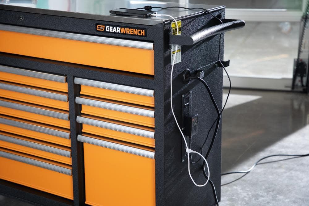 gearwrench-gsx-83247-52-in-x-18-in-11-drawer-rolling-tool-cabinet-with-stainless image 4
