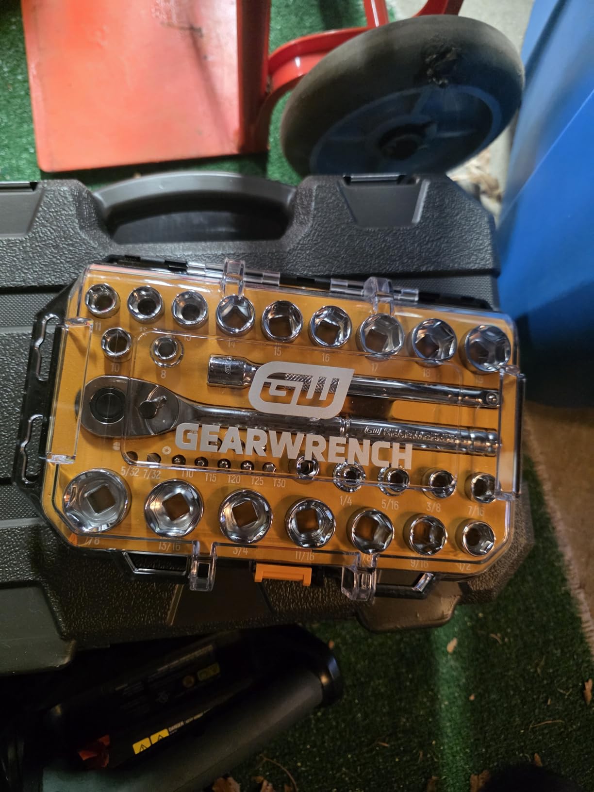 Great ratchet, decent sockets