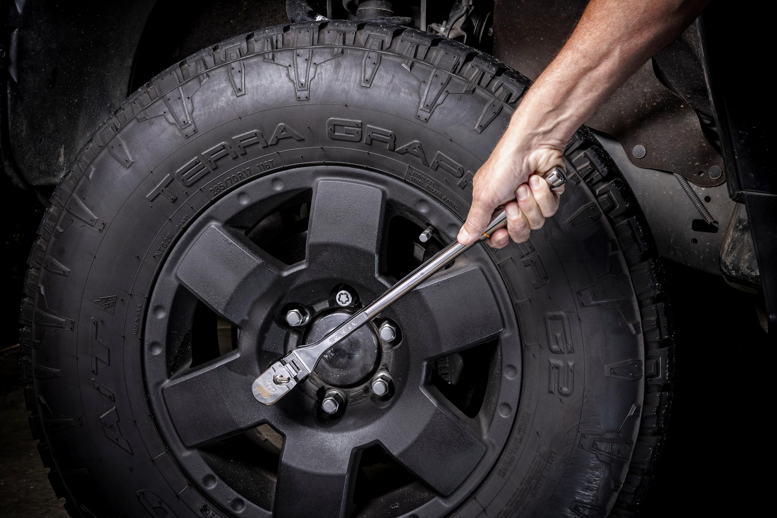 gearwrench-81306xp-1-2-drive-120xp-full-polish-chrome-flex-head-teardrop-ratchet image 6