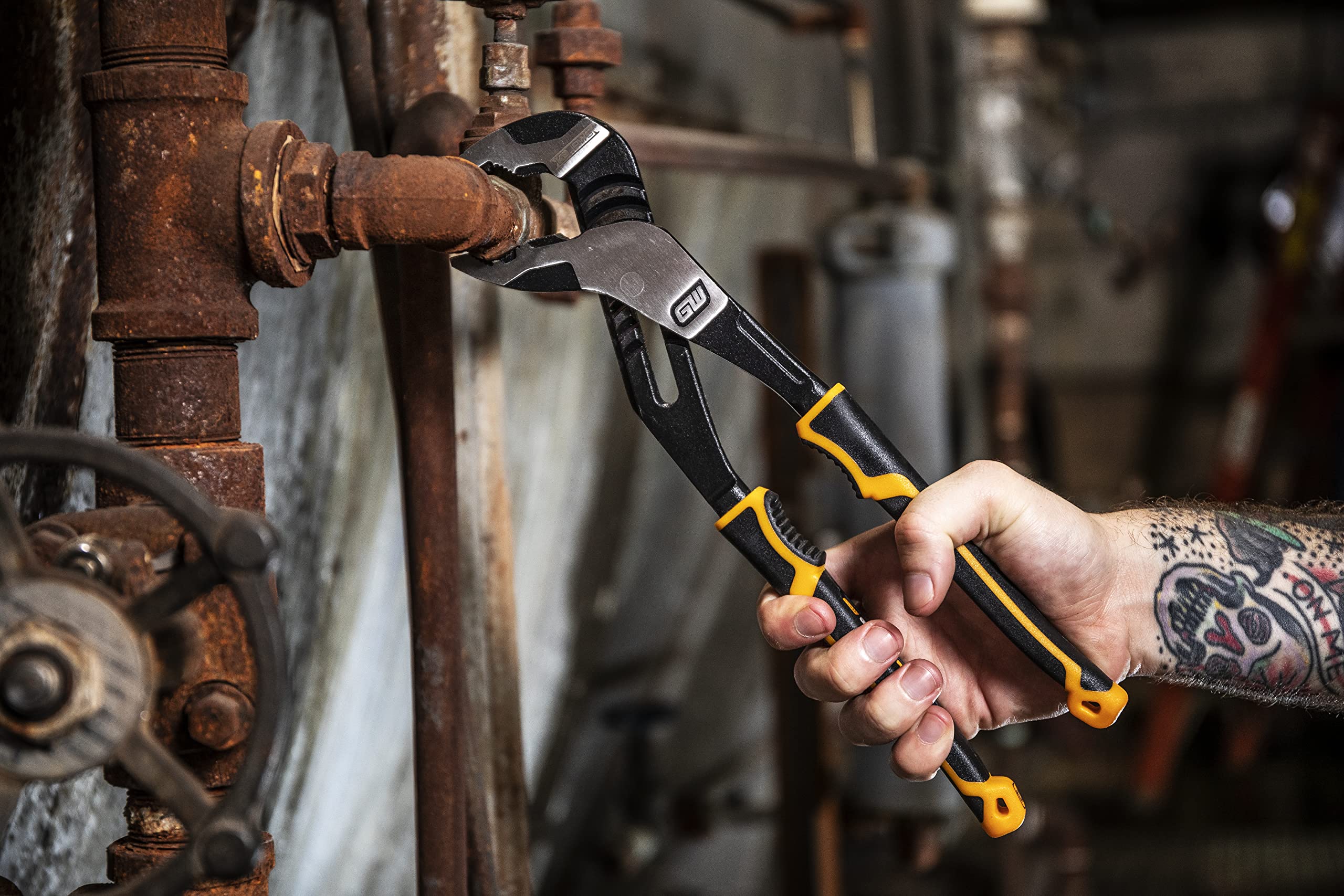 gearwrench-82173c-12-pitbull-k9-v-jaw-tongue-and-groove-pliers-with-dual-materia image 5