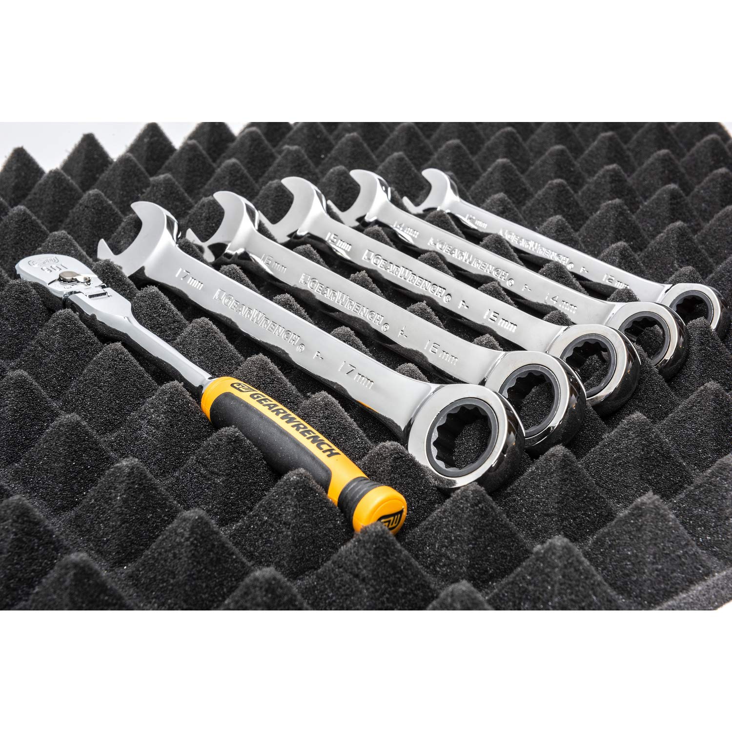 gearwrench-83370-trap-mat-4-piece-universal-tool-drawer-liners-16-x-22 image 3