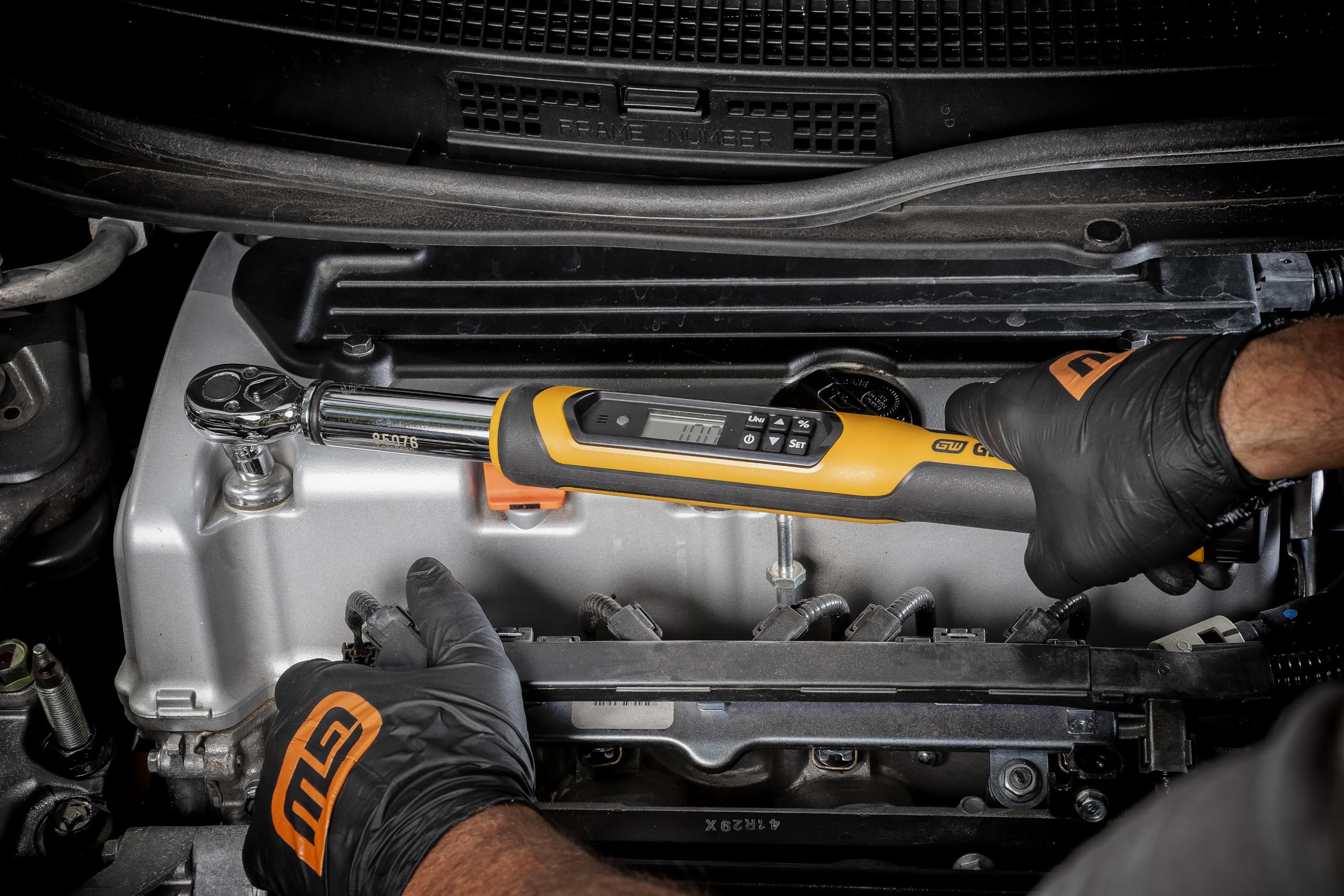 gearwrench-85076-3-8-drive-electronic-torque-wrench-7-4-99-6-ft-lbs-target-torqu image 8